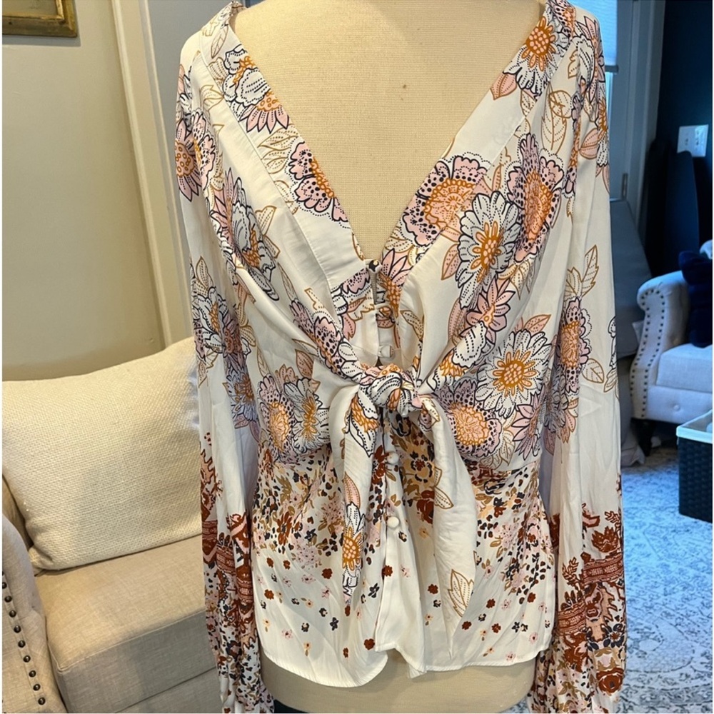 SOLD✨Boho Floral Tie-Front Blouse - cream and peachy tones free people